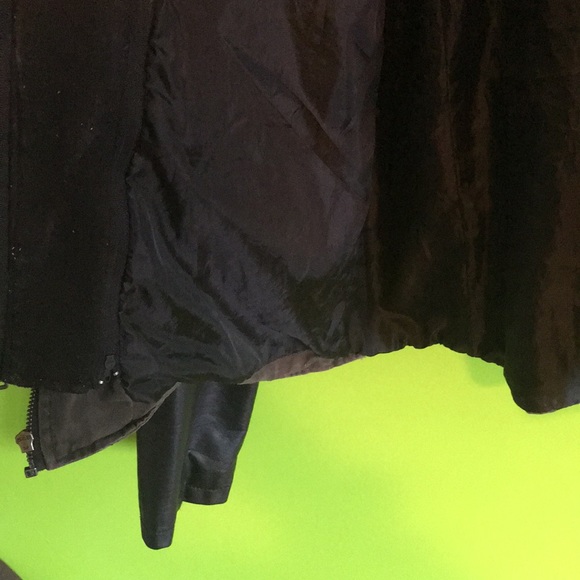 Jacket - Picture 5 of 5